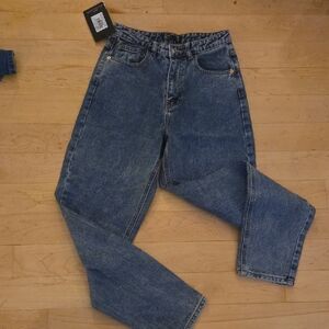 PrettyLittleThing High Rise Denim Jeans